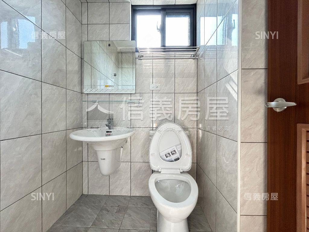 花壇全新大面寬透天２房屋室內格局與周邊環境