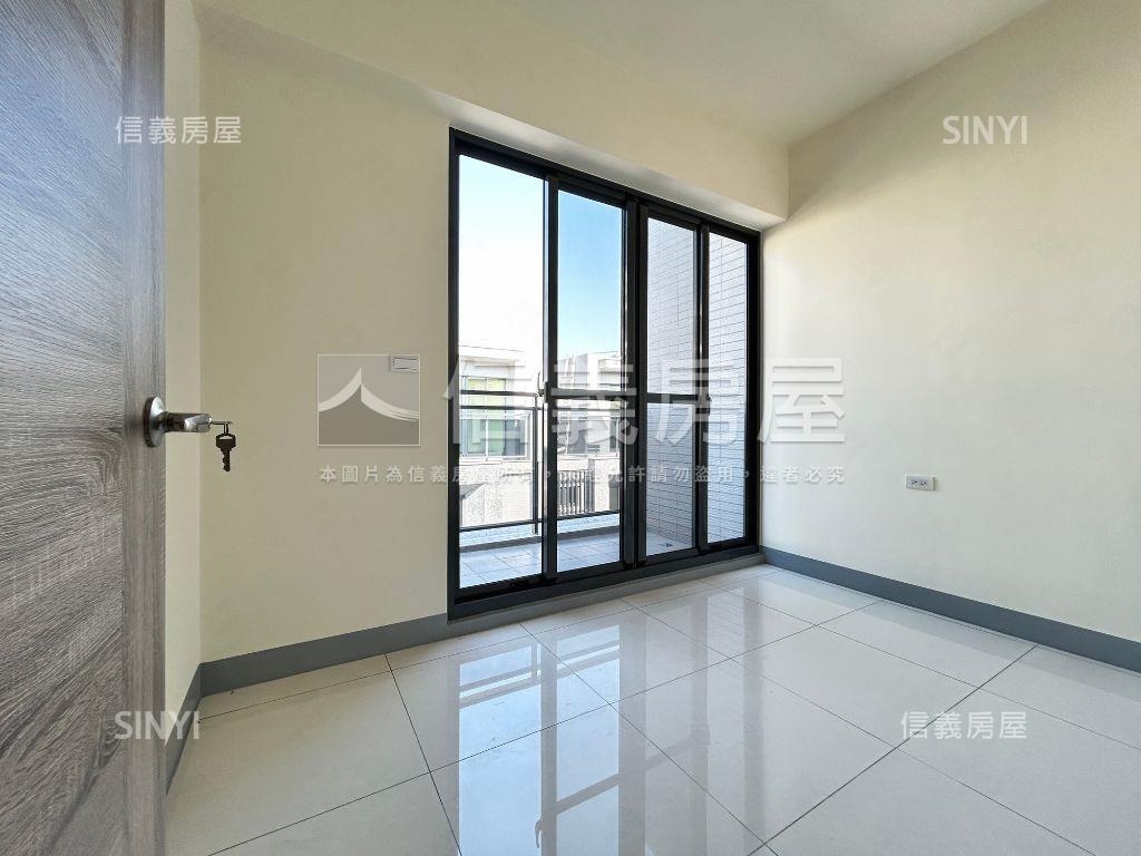 花壇全新大面寬透天２房屋室內格局與周邊環境