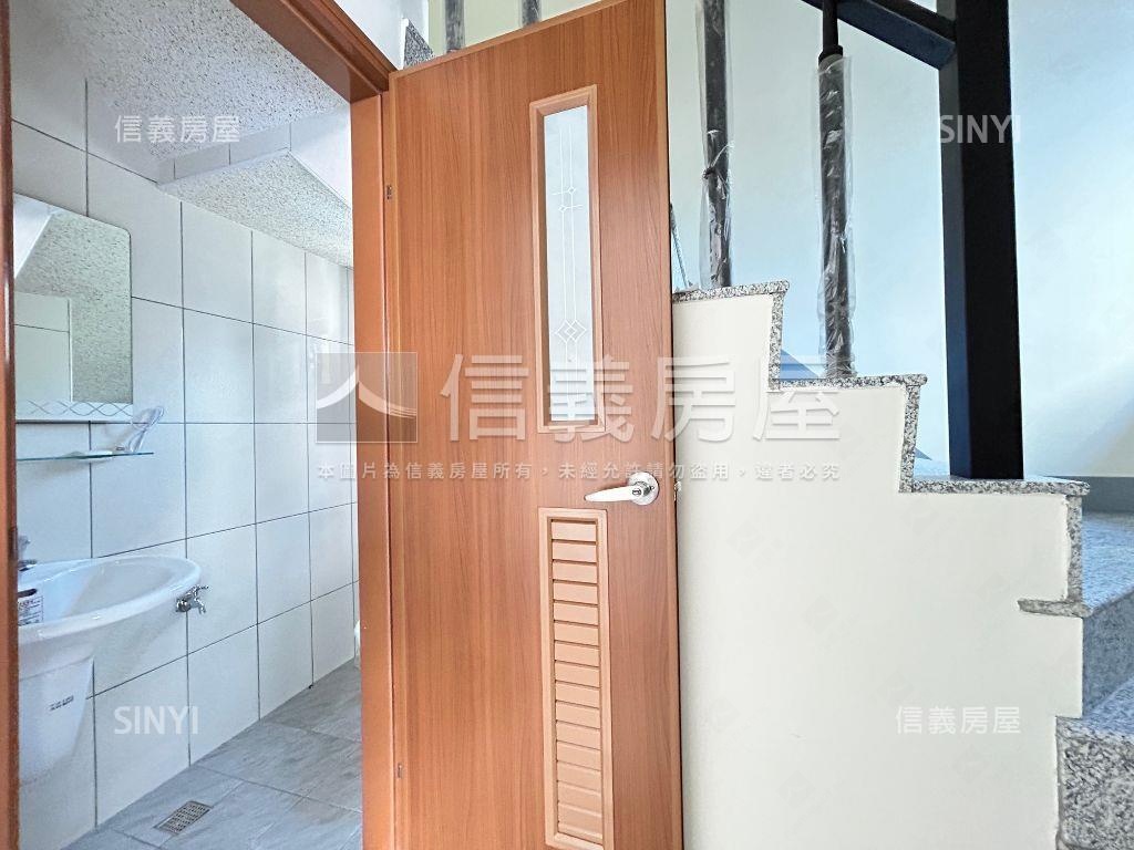 花壇全新大面寬透天２房屋室內格局與周邊環境