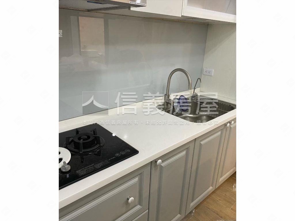 近市醫美妝三房房屋室內格局與周邊環境