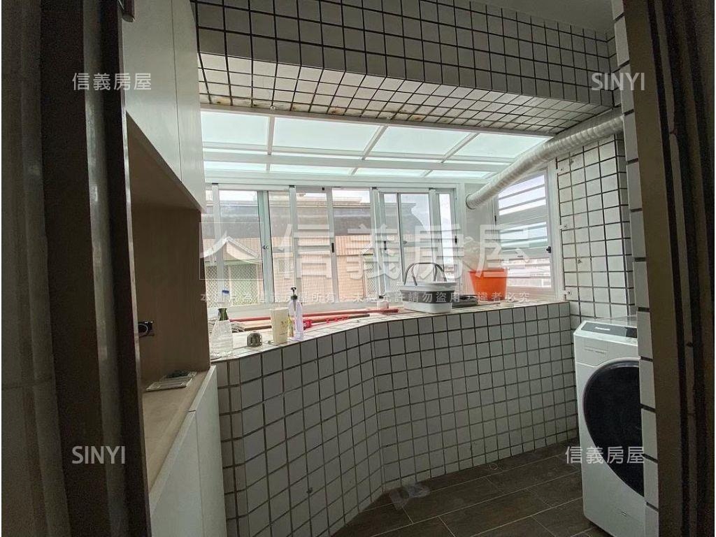 近市醫美妝三房房屋室內格局與周邊環境