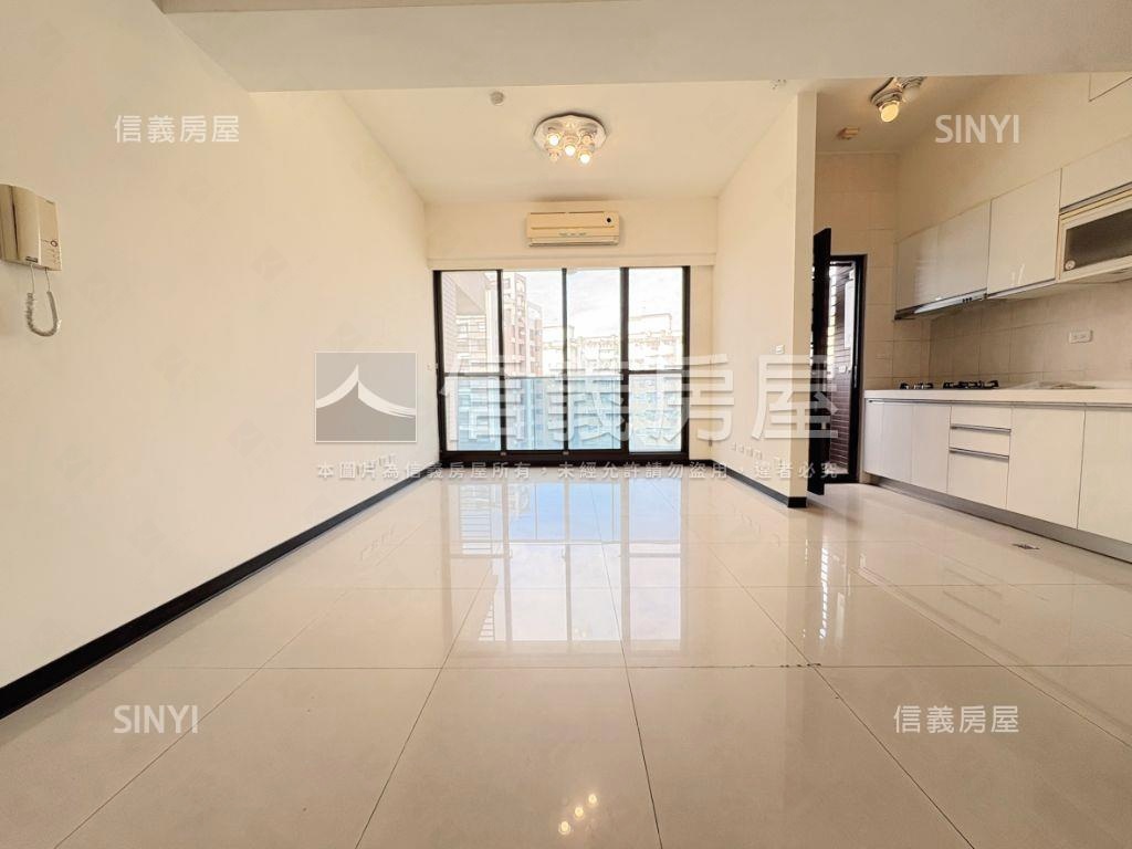 布拉格，兩房平車房屋室內格局與周邊環境