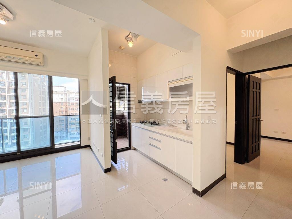 布拉格，兩房平車房屋室內格局與周邊環境