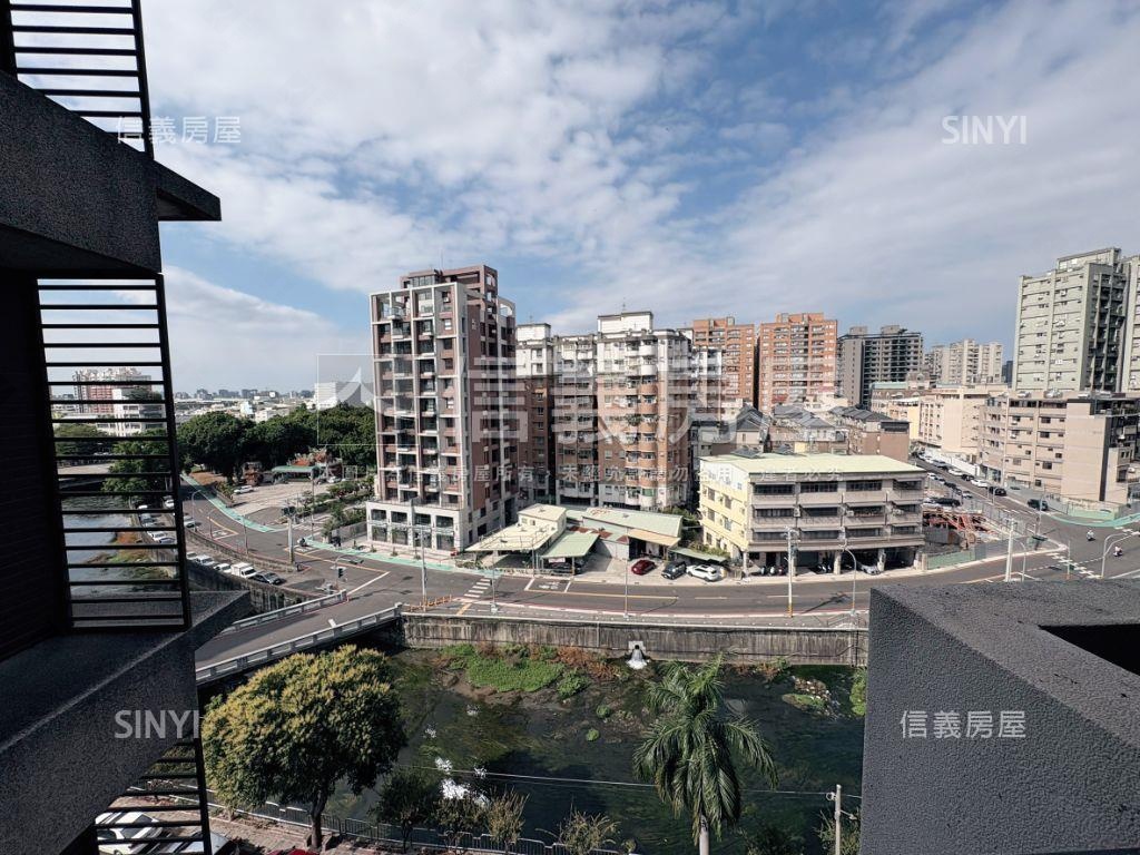 布拉格，兩房平車房屋室內格局與周邊環境