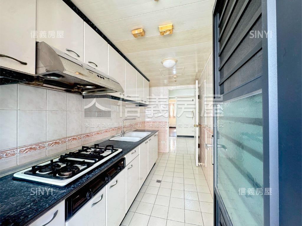 英棋觀邸．次頂樓三房平車房屋室內格局與周邊環境