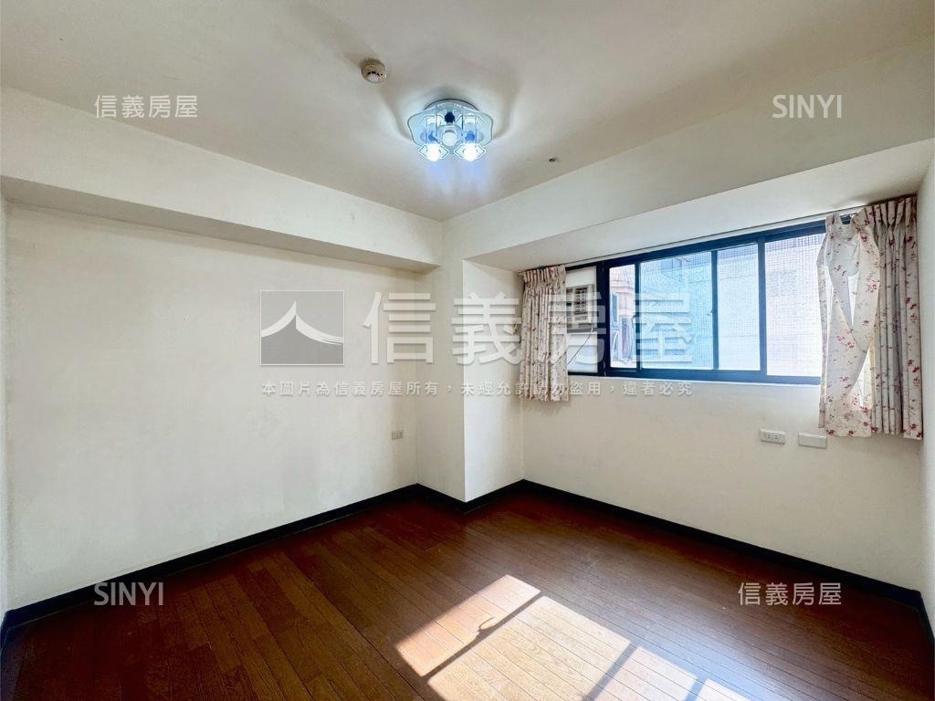 英棋觀邸．次頂樓三房平車房屋室內格局與周邊環境