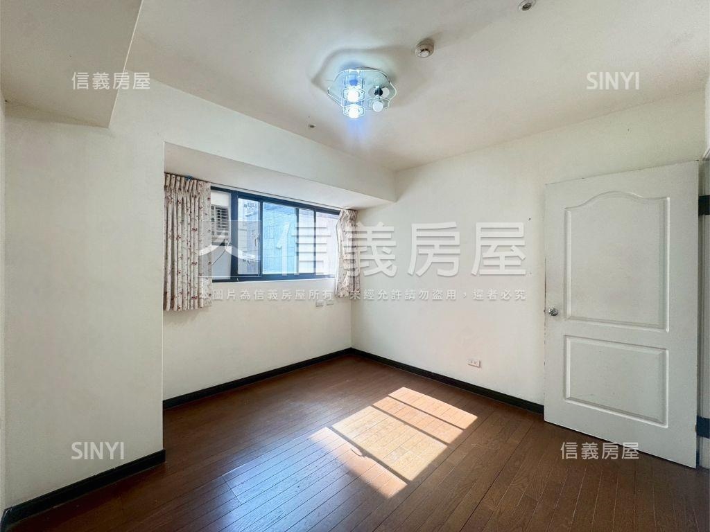 英棋觀邸．次頂樓三房平車房屋室內格局與周邊環境