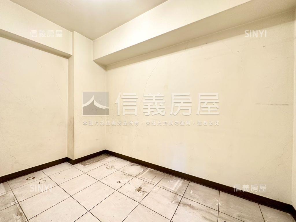 稀有福滿門電梯三房房屋室內格局與周邊環境
