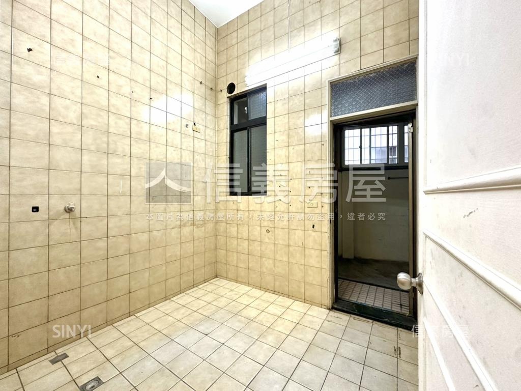 廣豐★正桃德路稀有透店房屋室內格局與周邊環境
