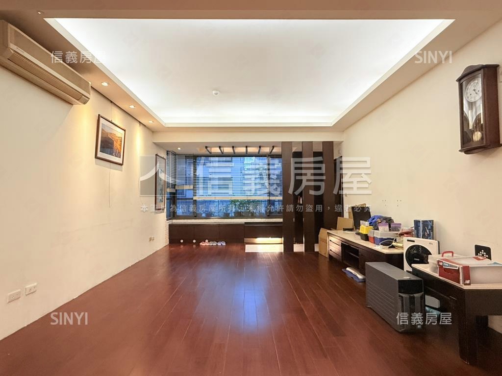 巴黎名門４房車位房屋室內格局與周邊環境