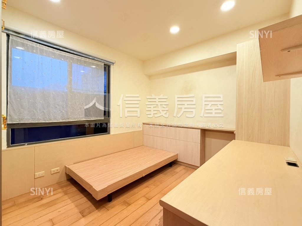 巴黎名門４房車位房屋室內格局與周邊環境