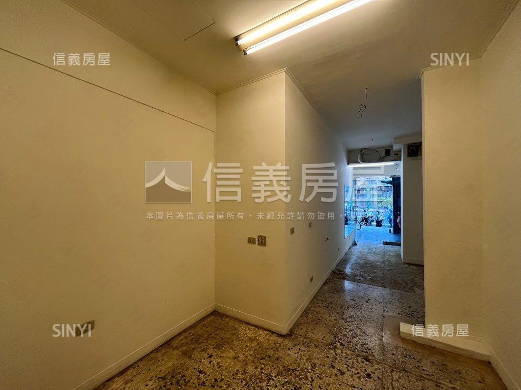 長春路黃金店面房屋室內格局與周邊環境