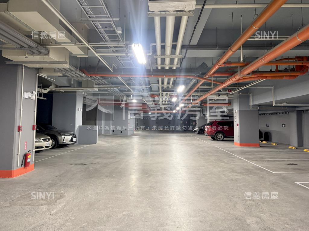 深耕８：全新未住三房平車房屋室內格局與周邊環境