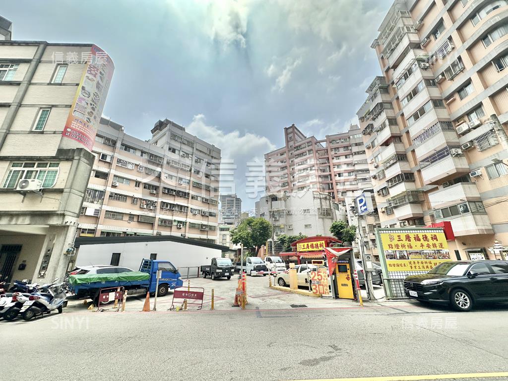 南屯大墩國小周遭住二建地房屋室內格局與周邊環境