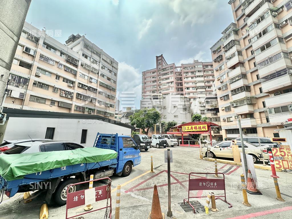 南屯大墩國小周遭住二建地房屋室內格局與周邊環境