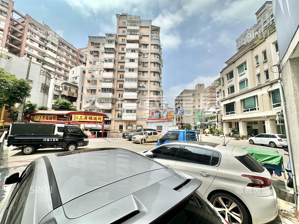 南屯大墩國小周遭住二建地房屋室內格局與周邊環境