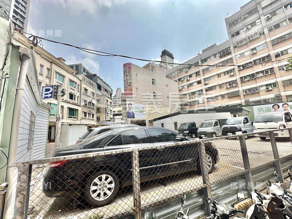 南屯大墩國小周遭住二建地房屋室內格局與周邊環境