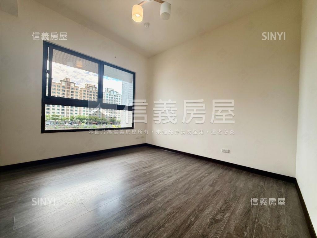 面河岸三房雙獨立平車房屋室內格局與周邊環境