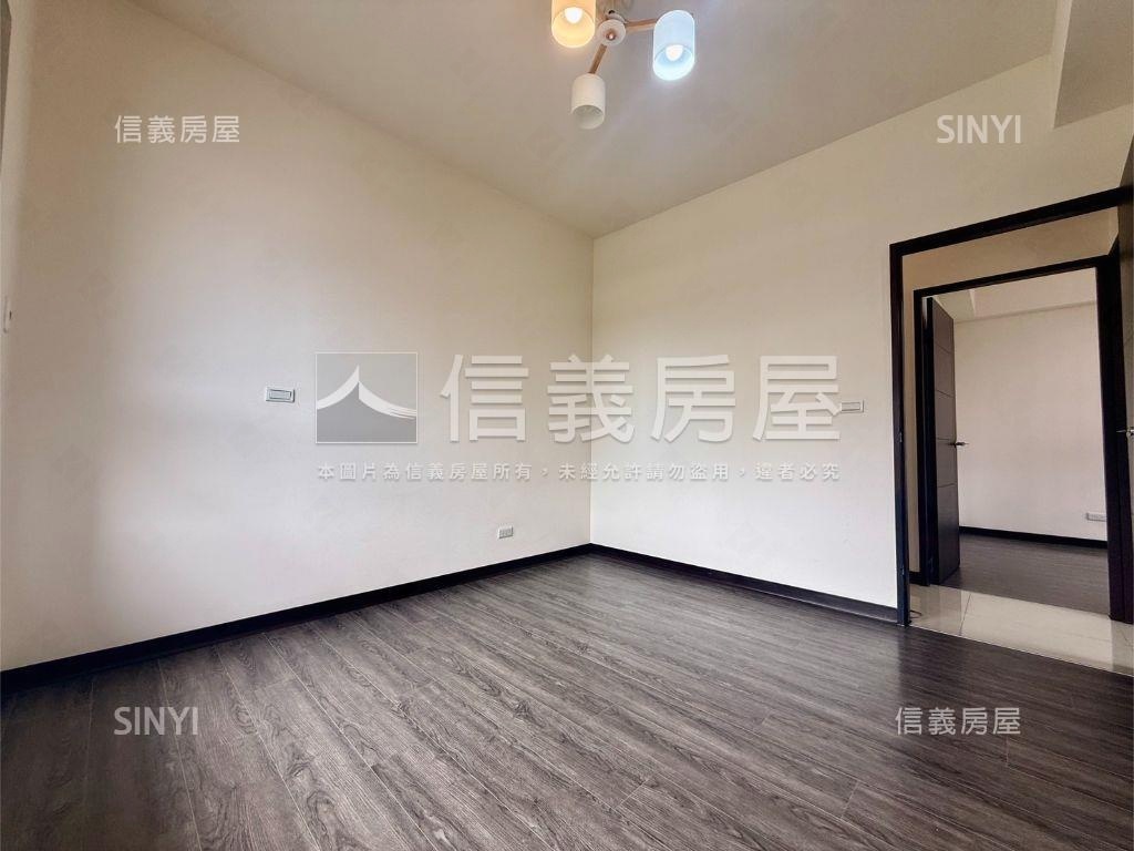 面河岸三房雙獨立平車房屋室內格局與周邊環境