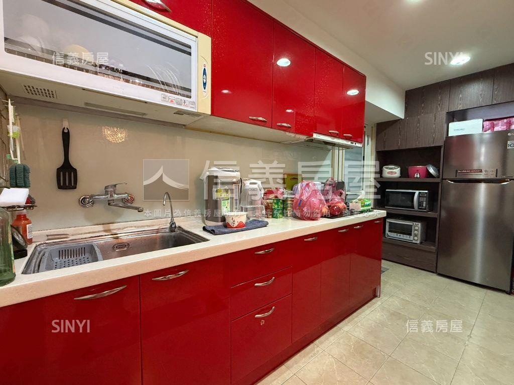 稀有海華高樓大兩房雙衛浴房屋室內格局與周邊環境