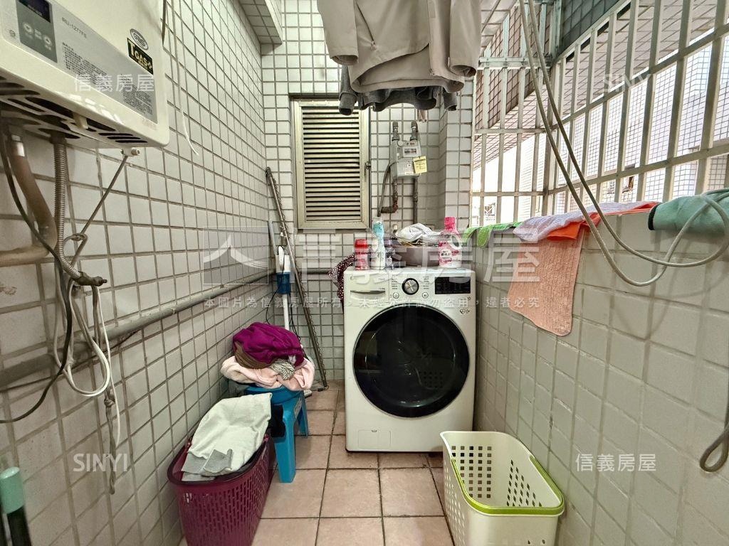 稀有海華高樓大兩房雙衛浴房屋室內格局與周邊環境