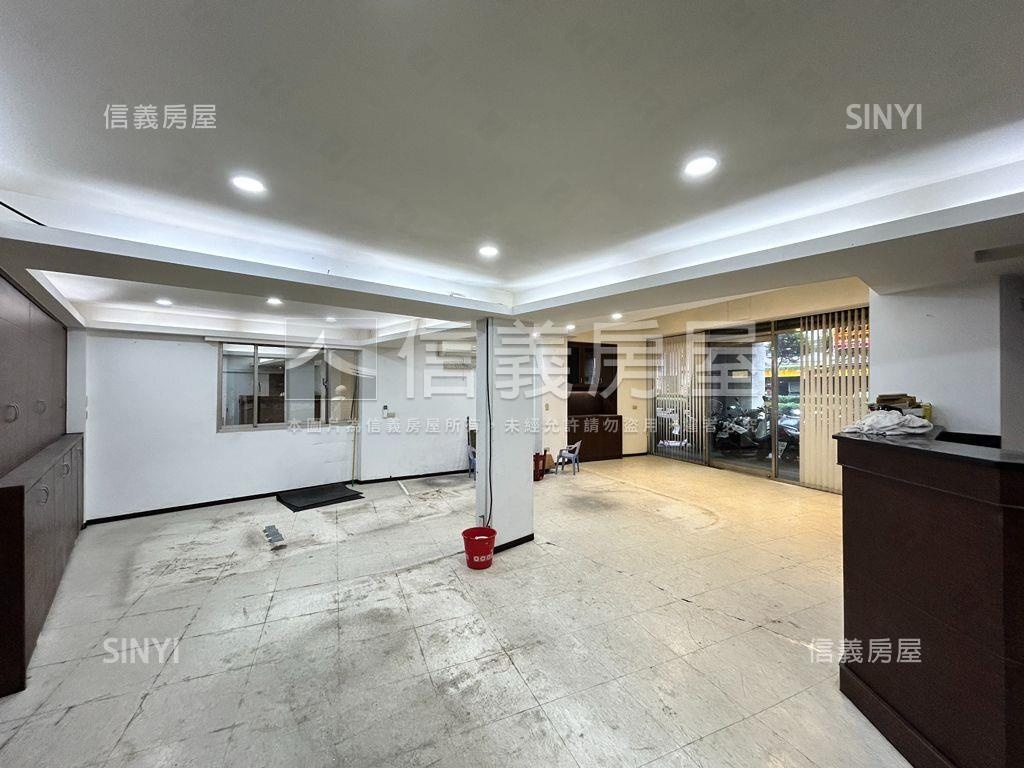 景安雙捷運稀有角間店辦房屋室內格局與周邊環境