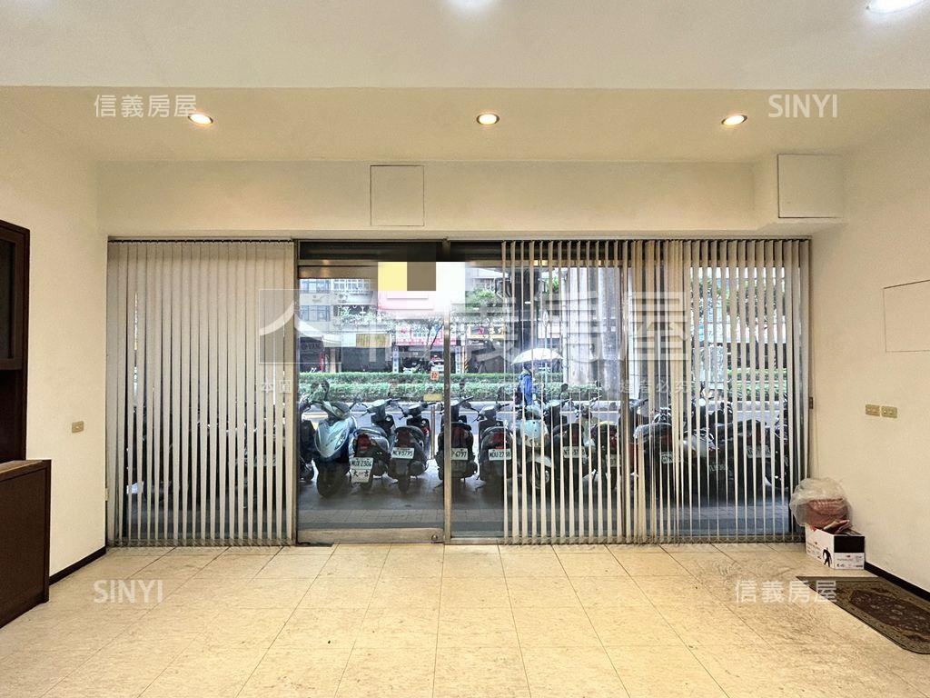 景安雙捷運稀有角間店辦房屋室內格局與周邊環境