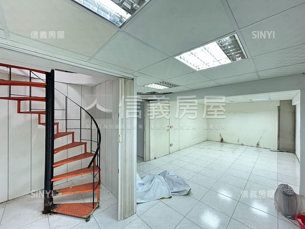 景安雙捷運稀有角間店辦房屋室內格局與周邊環境