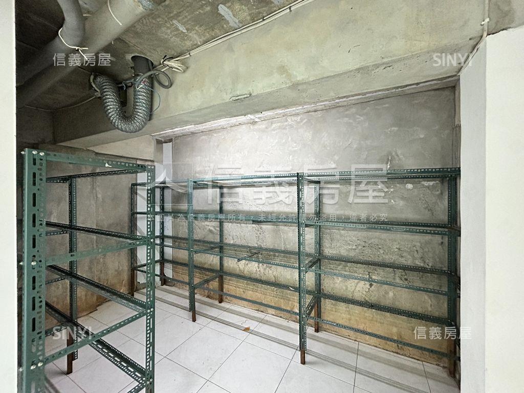 景安雙捷運稀有角間店辦房屋室內格局與周邊環境