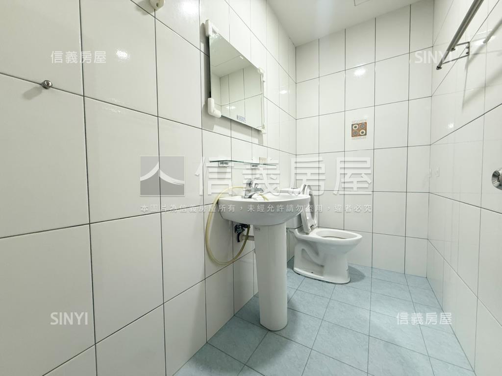 芝山捷運站旁公寓３樓房屋室內格局與周邊環境