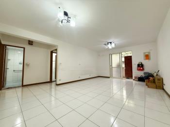 芝山捷運站旁公寓３樓