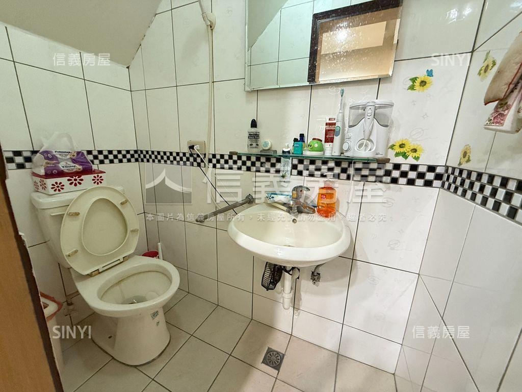 北屯稀有朝南臨路透天房屋室內格局與周邊環境