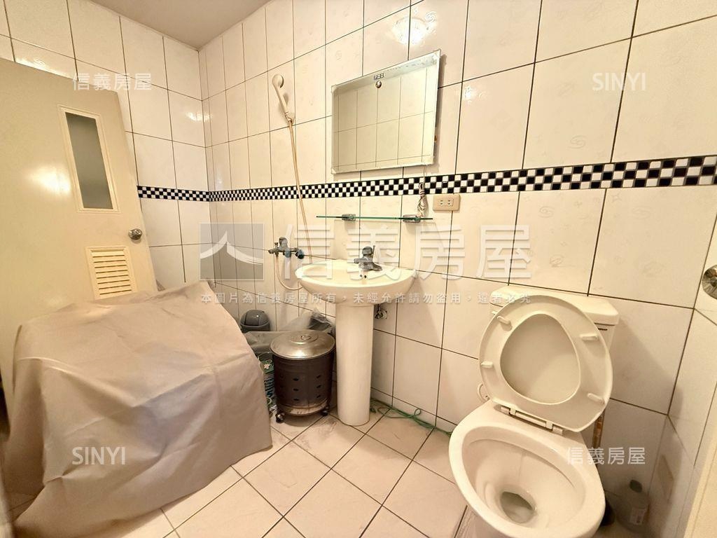 北屯稀有朝南臨路透天房屋室內格局與周邊環境