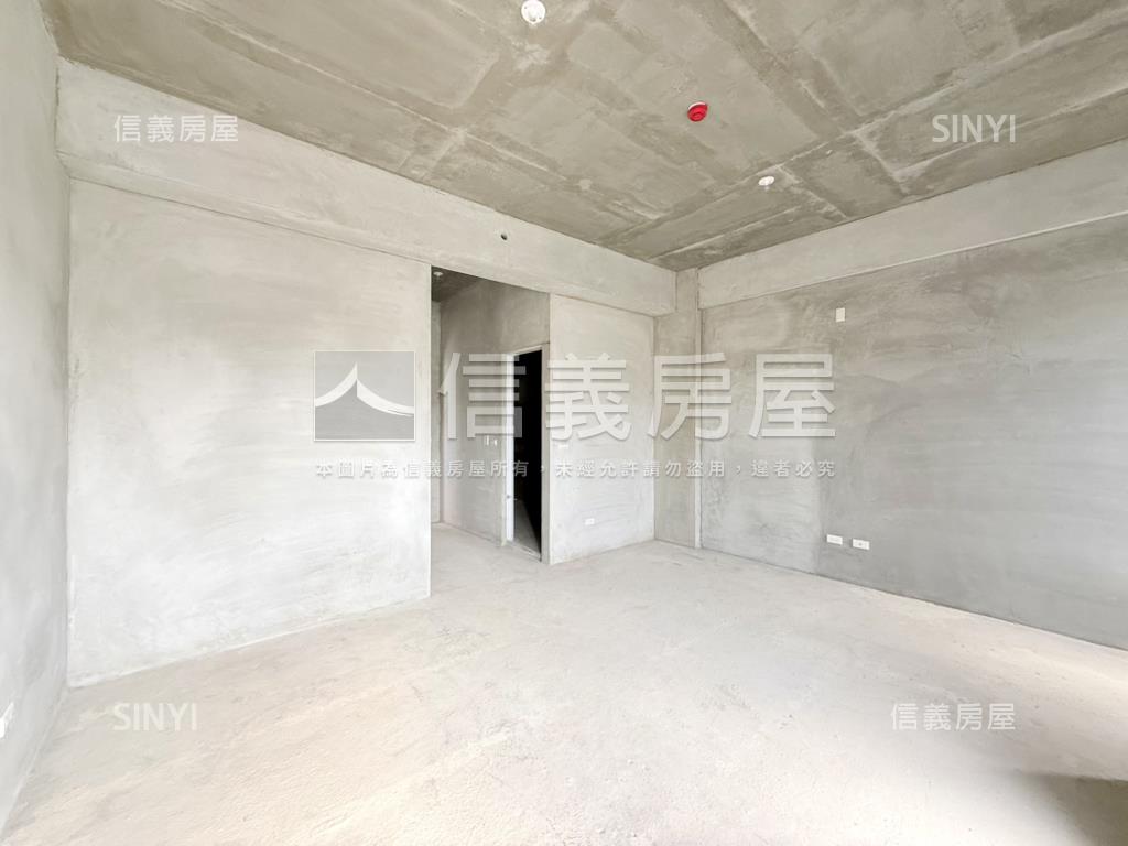 皇辰揚品天下極品電梯透店房屋室內格局與周邊環境