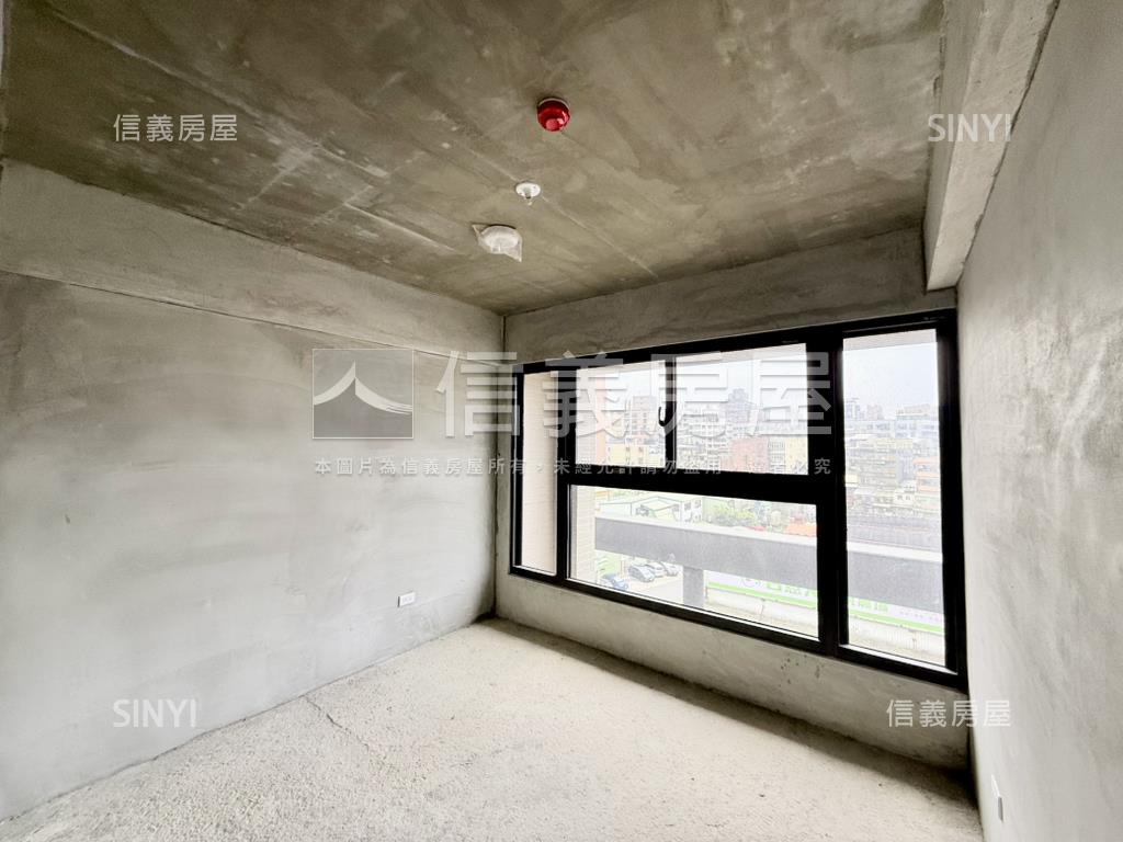 皇辰揚品天下極品電梯透店房屋室內格局與周邊環境