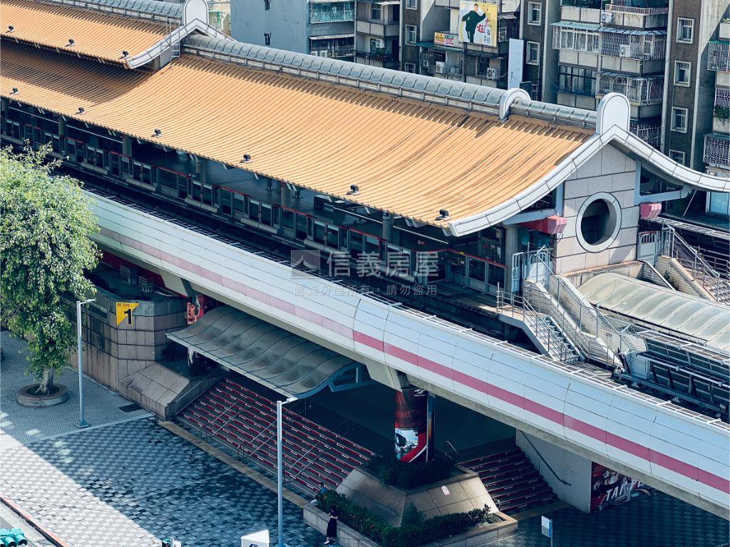 捷運旁鑽石大樓房屋室內格局與周邊環境