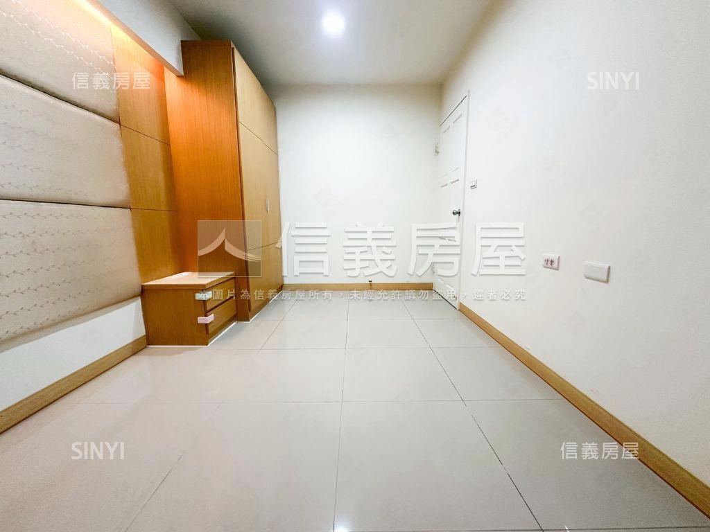 震後面樹梢精品兩房房屋室內格局與周邊環境