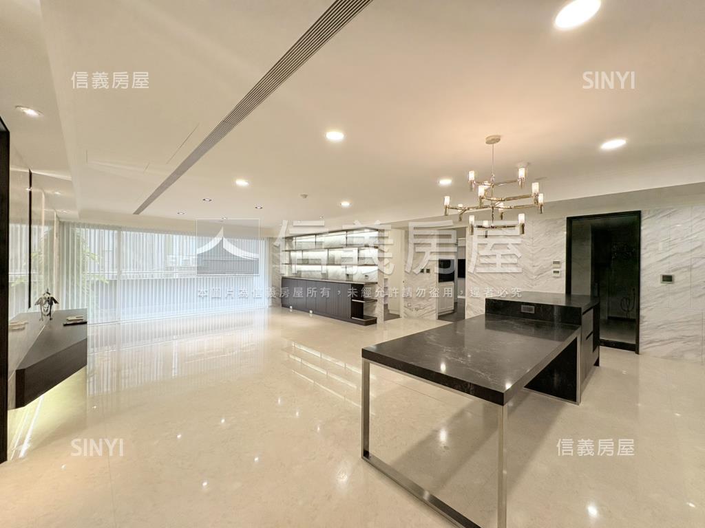 國泰一品時尚美邸房屋室內格局與周邊環境