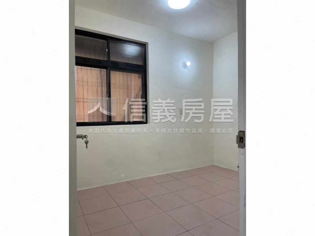 溫馨中正捷運小家庭房屋室內格局與周邊環境