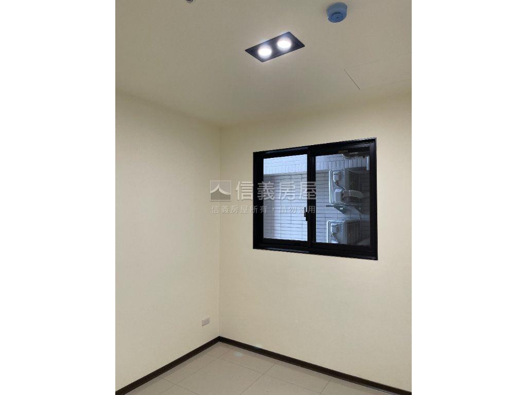 科技走廊高樓層三房平車房屋室內格局與周邊環境