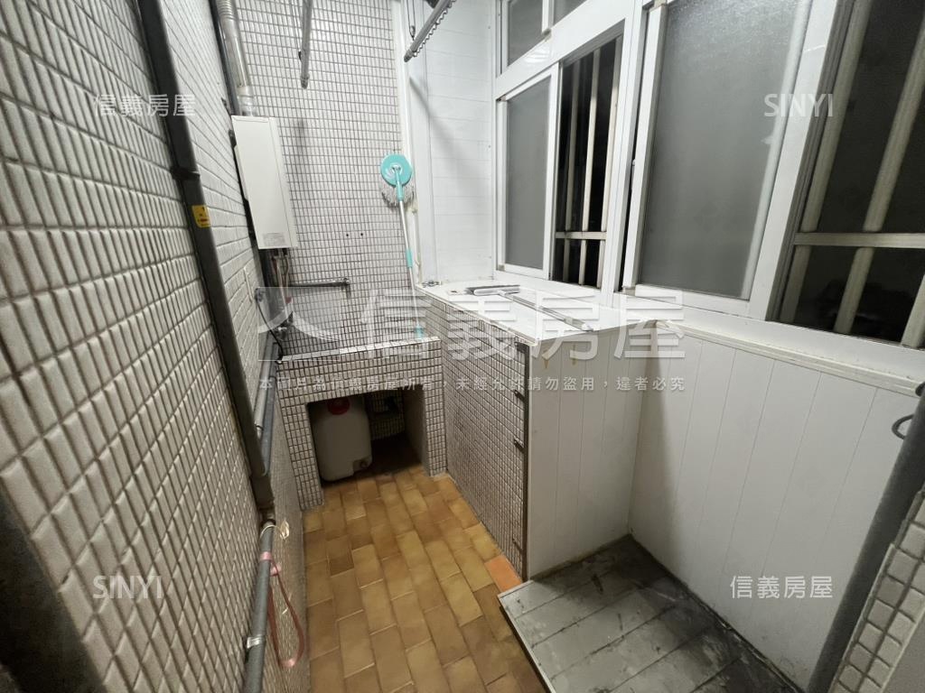 高樓三房面１０１大車位房屋室內格局與周邊環境