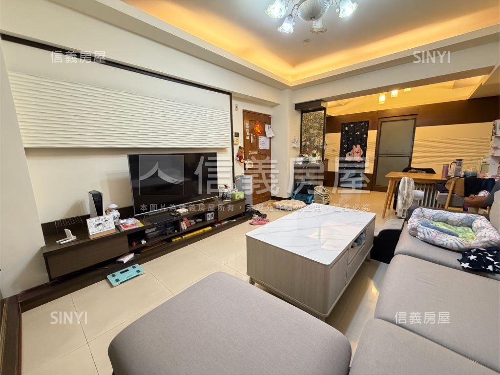 藝文中正京華三房房屋室內格局與周邊環境