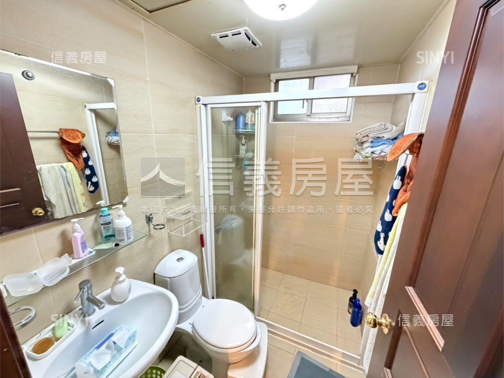 藝文中正京華三房房屋室內格局與周邊環境