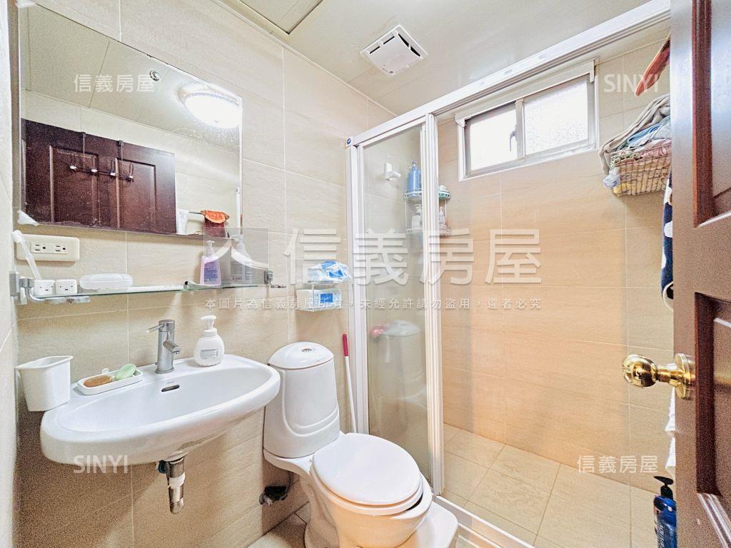 藝文中正京華三房房屋室內格局與周邊環境