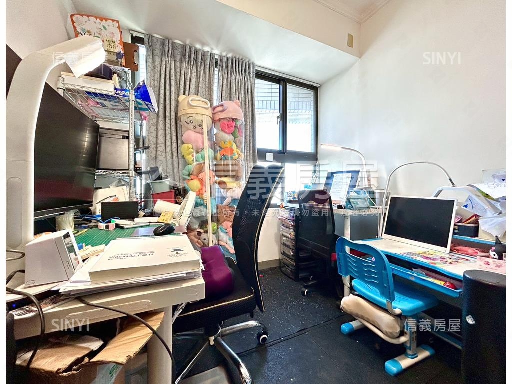 鳳揚高樓景觀三房車位房屋室內格局與周邊環境