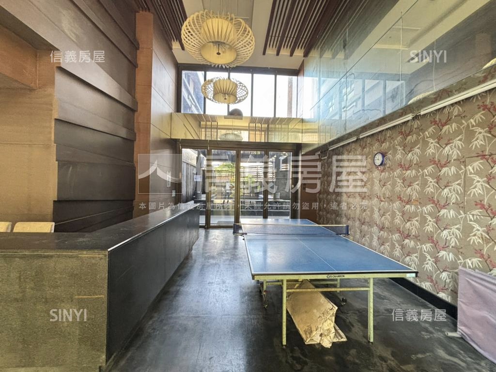 鳳揚高樓景觀三房車位房屋室內格局與周邊環境