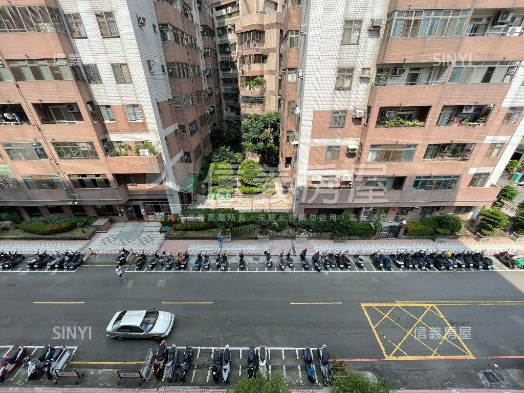 太子新象三房車位房屋室內格局與周邊環境