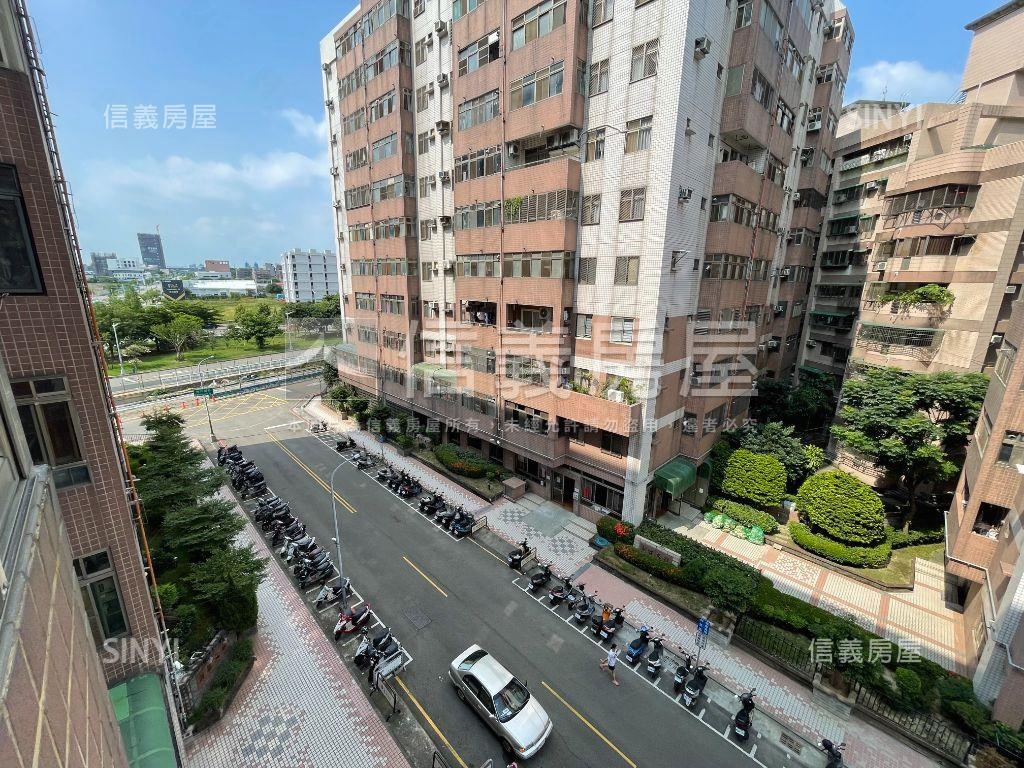 太子新象三房車位房屋室內格局與周邊環境