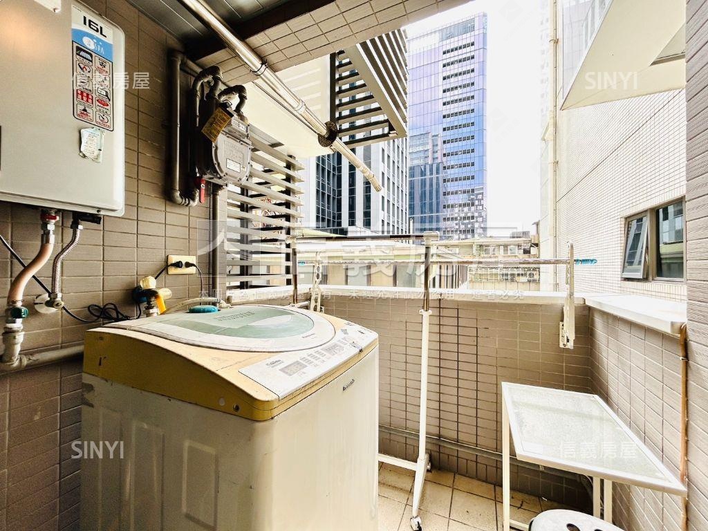 松江南京新東京宅美妝後棟房屋室內格局與周邊環境