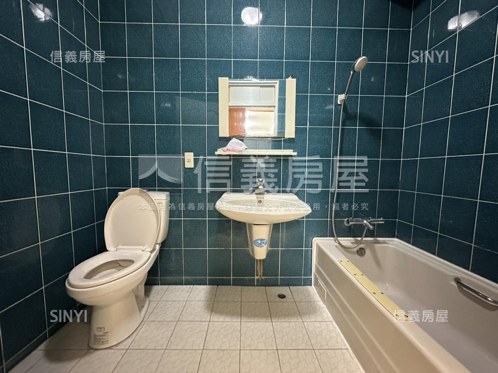 安平屋況好大三房平車房屋室內格局與周邊環境